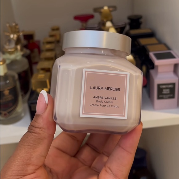 Meet your Posher, Peaches - Picture 1 of 1